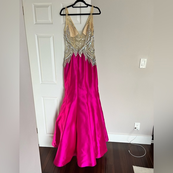 Gorgeous Jovani Couture dress - Picture 2 of 7